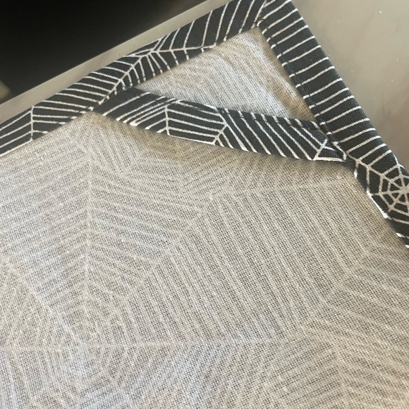 URBAN VILLA HALLOWEEN BLK/WHITE SPIDER WEB DESIGN 3 PACK KITCHEN TOWELS SET NEW - Picture 6 of 10